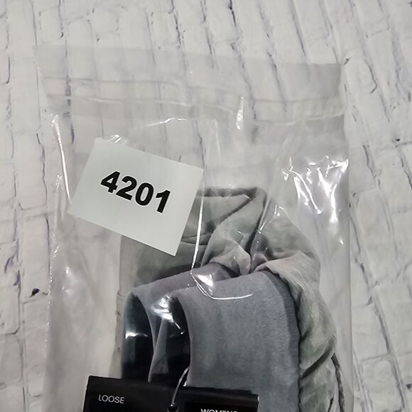 Seton Hall Pirates Under Armour UA WOMENS SIZE XL Running Shorts Gray - Picture 12 of 12